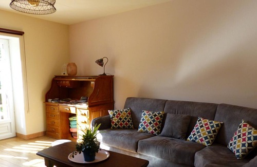 Jenzat Casa | Casa rural Jenzat, 3 dormitorios, 6 personas