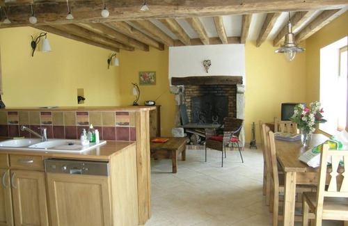 La Celle-les-Bordes Cabaña | Gite La Celle-les-Bordes, 3 bedrooms, 6 persons