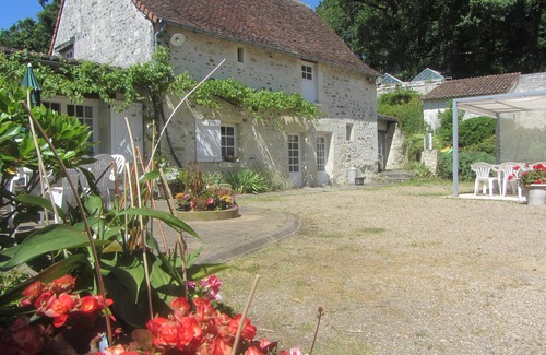 Mondion Casa | Gîte 'La Fromagerie' con piscina compartida, terraza privada y Wi-Fi