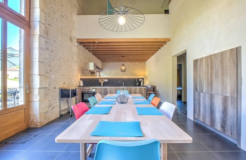 Chassaignes Casa | 'Gîte La Grange' con piscina compartida, terraza privada y Wi-Fi