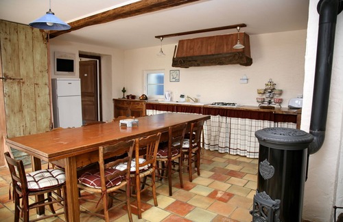 Rochetoirin Casa | La Grimaudiere-Casa-Habitación con desagüe-Confortable-Vista a la Piscina