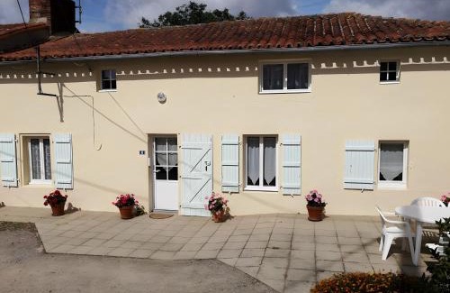 Les Herbiers Casa | Gite La Marguerite À La Campagne
