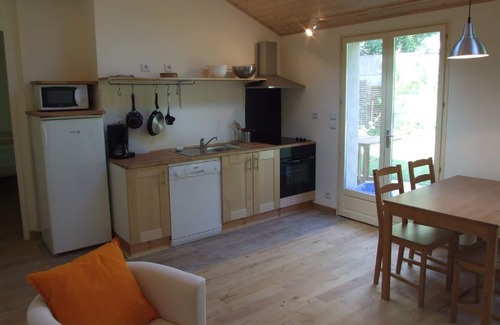 Baden Cabaña | Casa rural "La Petite Touline", en el GR 34, a 600 m del golfo de Morbihan