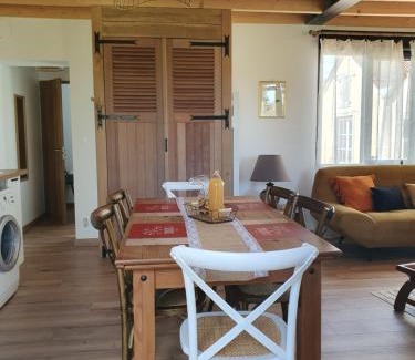 La Chapelle-dʼAngillon Casa | Gite La Roseraie maison au calme à la campagne