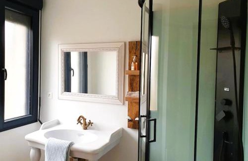 La Chapelle-dʼAngillon Casa | Gite La Roseraie maison au calme à la campagne