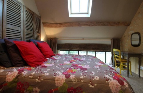 Le Pin-la-Garenne Cabaña | Gite Le Pin-la-Garenne, 3 bedrooms, 8 persons