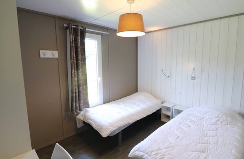Le Rouget-Pers Cabaña | Gite Le Rouget-Pers, 2 bedrooms, 4 persons