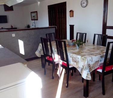 Prondines Casa | gite les chaumeix