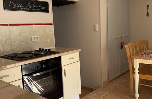 Le Champ-Saint-Pere Casa | GITE LES CIGOGNES