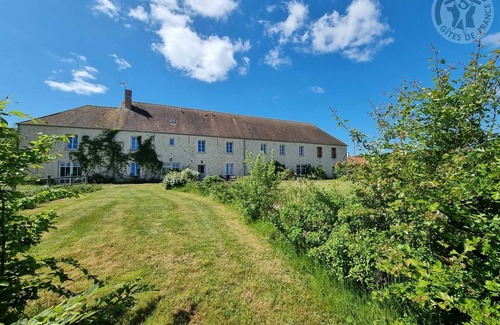 Les Essarts-le-Roi Cabaña | Gite Les Essarts-le-Roi, 2 bedrooms, 4 persons