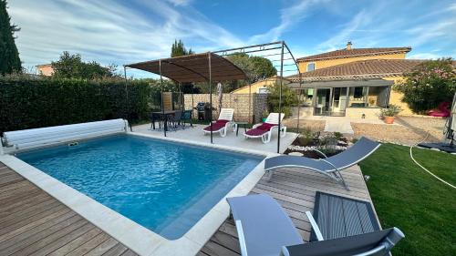 Suze-la-Rousse Casa | GITE LES MENTHES SAUVAGES 26
