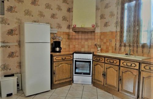 Auriac-du-Perigord Chalet De Esquí | Gite les Pins - les gites des hauts de vialot
