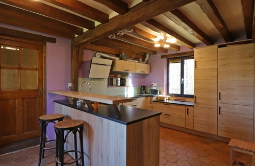 Les Ventes-de-Bourse Cabaña | Gite Les Ventes-de-Bourse, 4 bedrooms, 9 persons