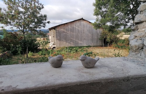 Souternon Cabaña | Gîte 'Lieu De Stages' with Mountain View, Shared Terrace and Garden