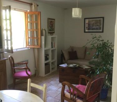 Sainte-Lucie-de-Tallano Casa | GITE , Maison de vacances avec extérieur et terrasse fleurie meublé tourisme 3 étoiles