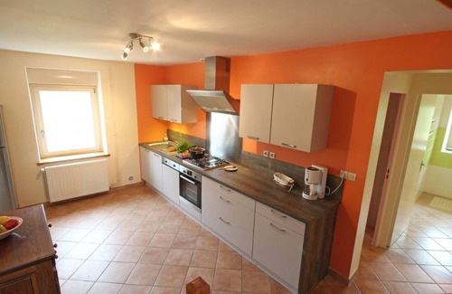 Mauves-sur-Huisne Cabaña | Gite Mauves-sur-Huisne, 5 bedrooms, 12 persons