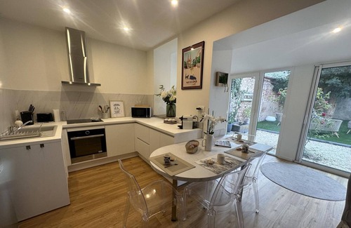 Moulins Cabaña | Gite Moulins, 2 bedrooms, 4 persons