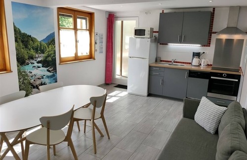 Foncine-le-Haut Apartamento | Casa rural n ° 829 du Haut-Jura con spa y sauna, clasificada 3 mazorcas de maíz en Gîtes de France
