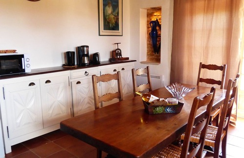 Frayssinet-le-Gelat Casa | Casa rural al borde del bosque, casa con jacuzzi.