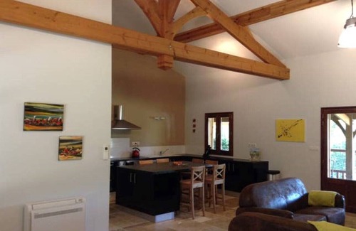 Les Artigues-de-Lussac Casa | GITE PLACER DE ROBLE 2
