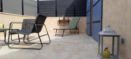 Graveson Casa | Gite pour deux avec bassin relaxant sans vis a vis