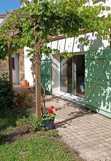 Chambretaud Casa | Gite Puydufou -5kms- La Séraphina, 2 à 6 personnes