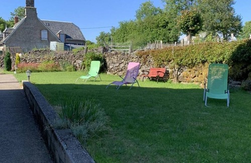 Saint-Bonnet-de-Salers Cabaña | Gite Saint-Bonnet-de-Salers, 3 bedrooms, 6 persons