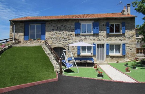 Saint-Pierre-Eynac Casa | Gite Saint-Germain-Laprade, 3 bedrooms, 8 persons