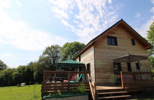Teissieres-les-Boulies Cabaña | Gite Teissières-lès-Bouliès, 3 bedrooms, 6 persons