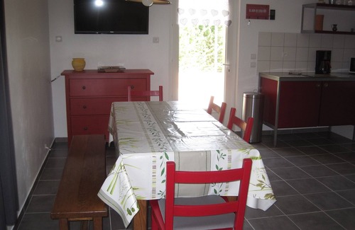Montseret Cabaña | El alquiler y Passolis, casa "terraza" 4 personas Label 3 días de fiesta claves