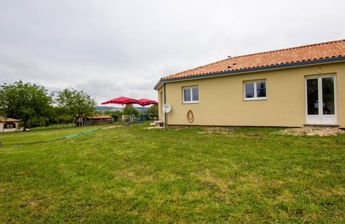Tocane-Saint-Apre Cabaña | Gite Tocane-Saint-Apre, 2 bedrooms, 4 persons