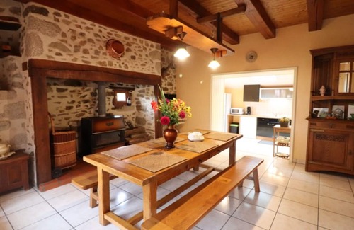 Chataigneraie Cantalienne Cabaña | Gite Vitrac, 3 bedrooms, 6 persons