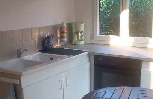 Vire-sur-Lot Cabina | Gîte with swimming pool and air conditioning on the banks of the Lot