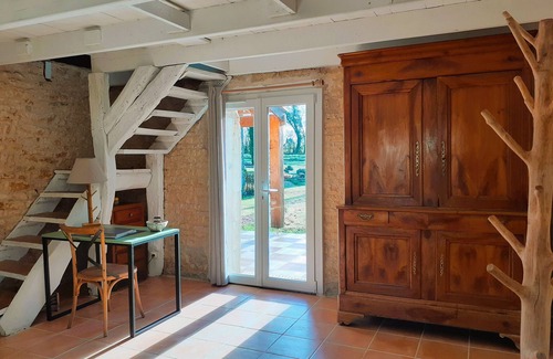 Chambon Casa | Gîte with swimming pool at Les Ormeaux, charming location, calm and greenery, sleeps 10, 4*.