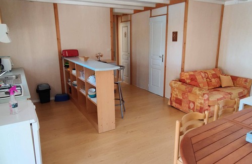 Aubas Chalet De Esquí | Cómoda cabaña para 6 personas con piscina privada