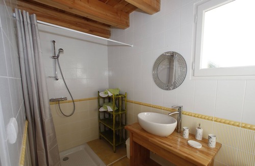 Roquecor Casa | EXCELENTE PROPIEDAD (4 llaves) 244 m2 9 habitaciones 7 habitaciones terreno 1. 3 ha