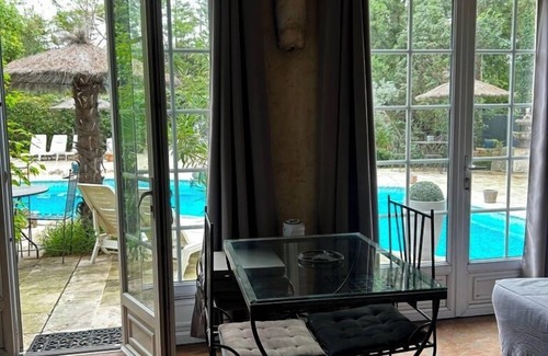 St.-Remy-de-Provence Casa | Gites Piscine La Balancelle