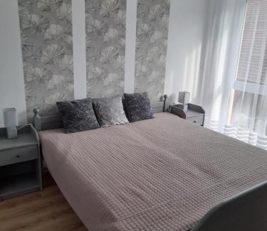 Balatonalmadi Apartamento | Gizella Apartman