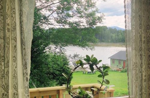 Namsos Casa | Gjestehus på bondegård, med båtutleie