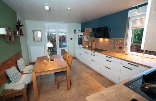 Ohlhof Casa | "Glücklich am Harz" dog-friendly vacation home with garden and fireplace