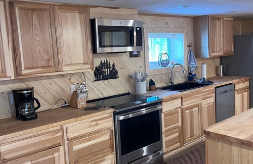 Bear Creek Apartamento | GLACIER CREEK APARTMENT-Enchanting 4 bedroom apartment with WiFi n scenic Seward