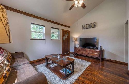 Coram Complejo | Glacier Homestead