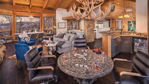 Steamboat Springs Casa | Glacier Lodge - West
