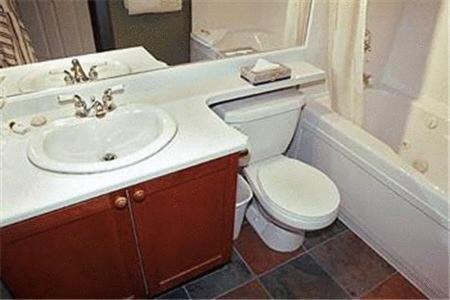 Village North Apartamento | Glacier's Reach 115b