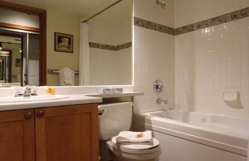 Village North Apartamento | Glacier's Reach by Whistler Retreats