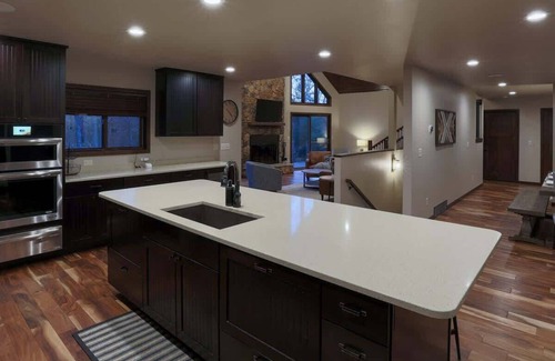 Mauston Casa | NEW! Glacier Woods at Castle Rock Lake