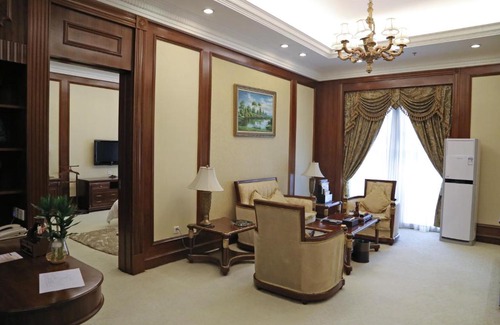 Pengjiang Hotel | Gladden Hotel Jiangmen