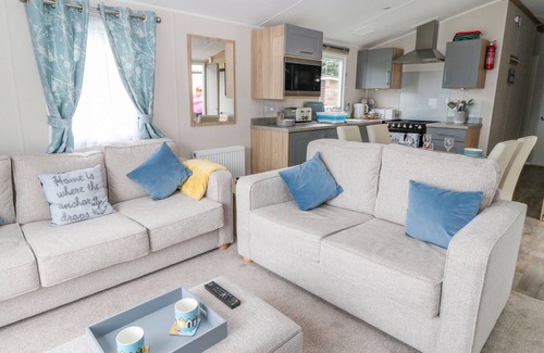 Bucks Cross Cabaña | GLADE 52, pet friendly, with pool in Bucks Cross, Bideford