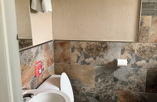 East Naples Hotel | Glades Motel
