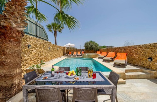 Ghasri Apartamento | Gladjola Holiday Home